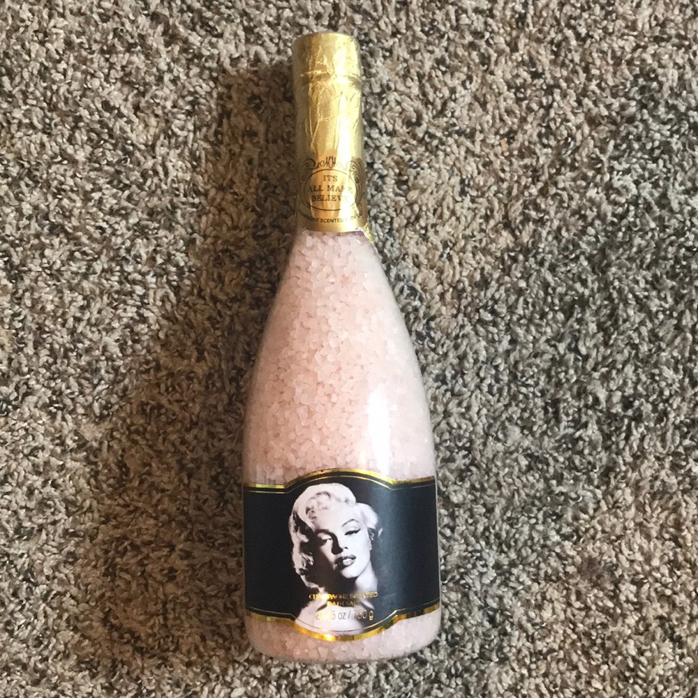 Marilyn Monroe Champagne scented bath salt